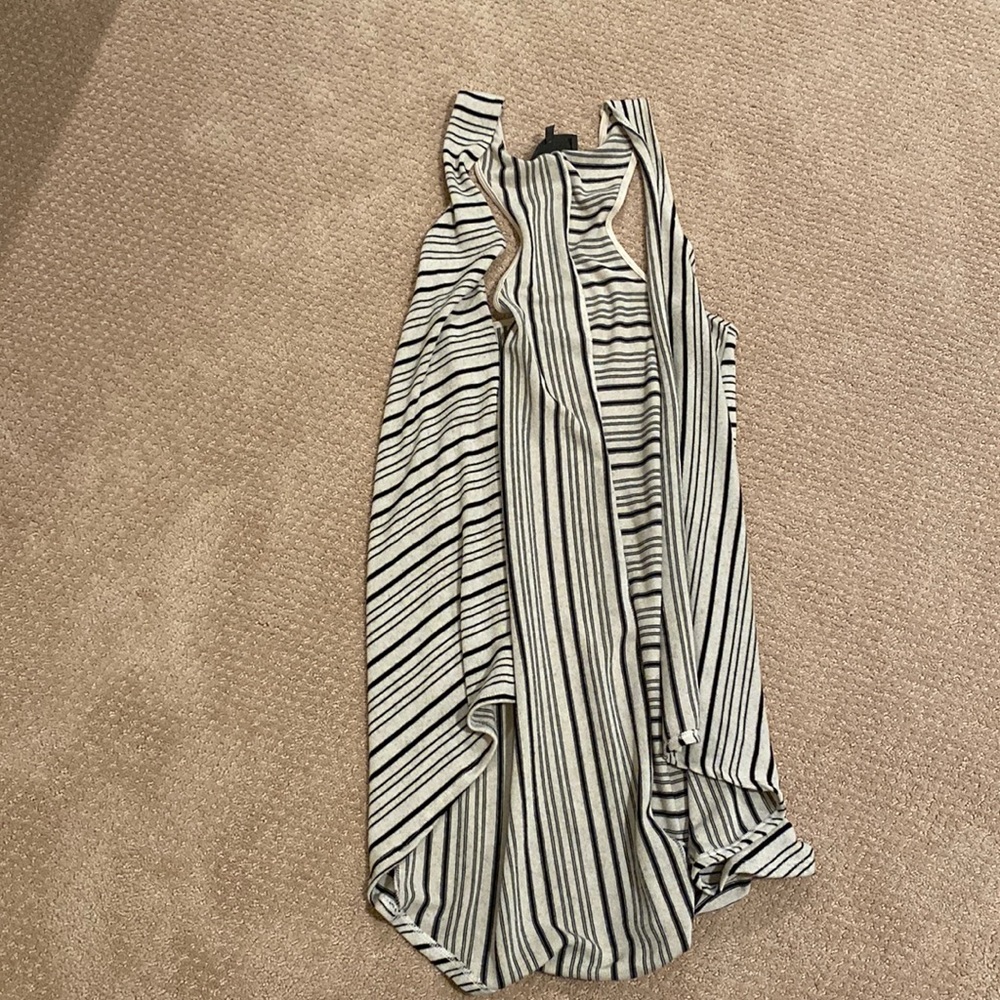 Sleeveless striped cardigan